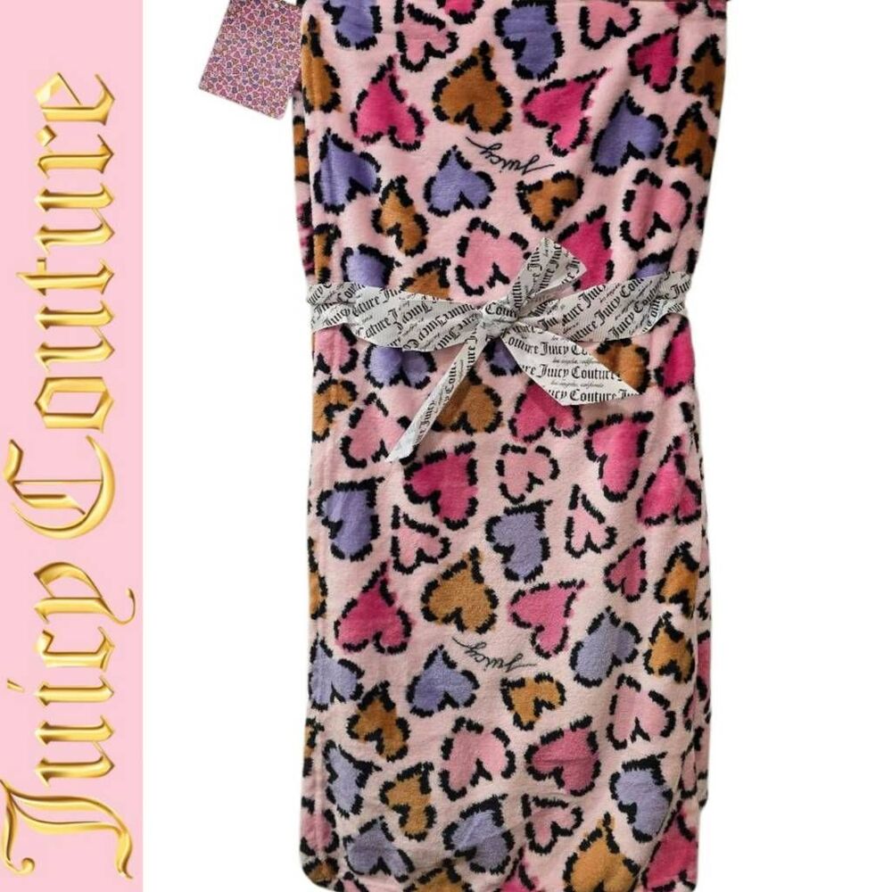 Juicy Couture Home Plush Heart Printed Throw Blanket